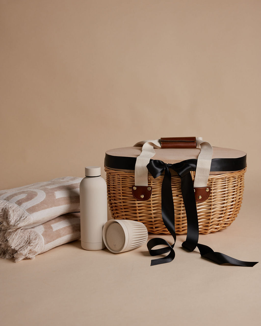 Parcelle | Top Down & Tides – Branded Picnic Gift with Towels & Drinkware