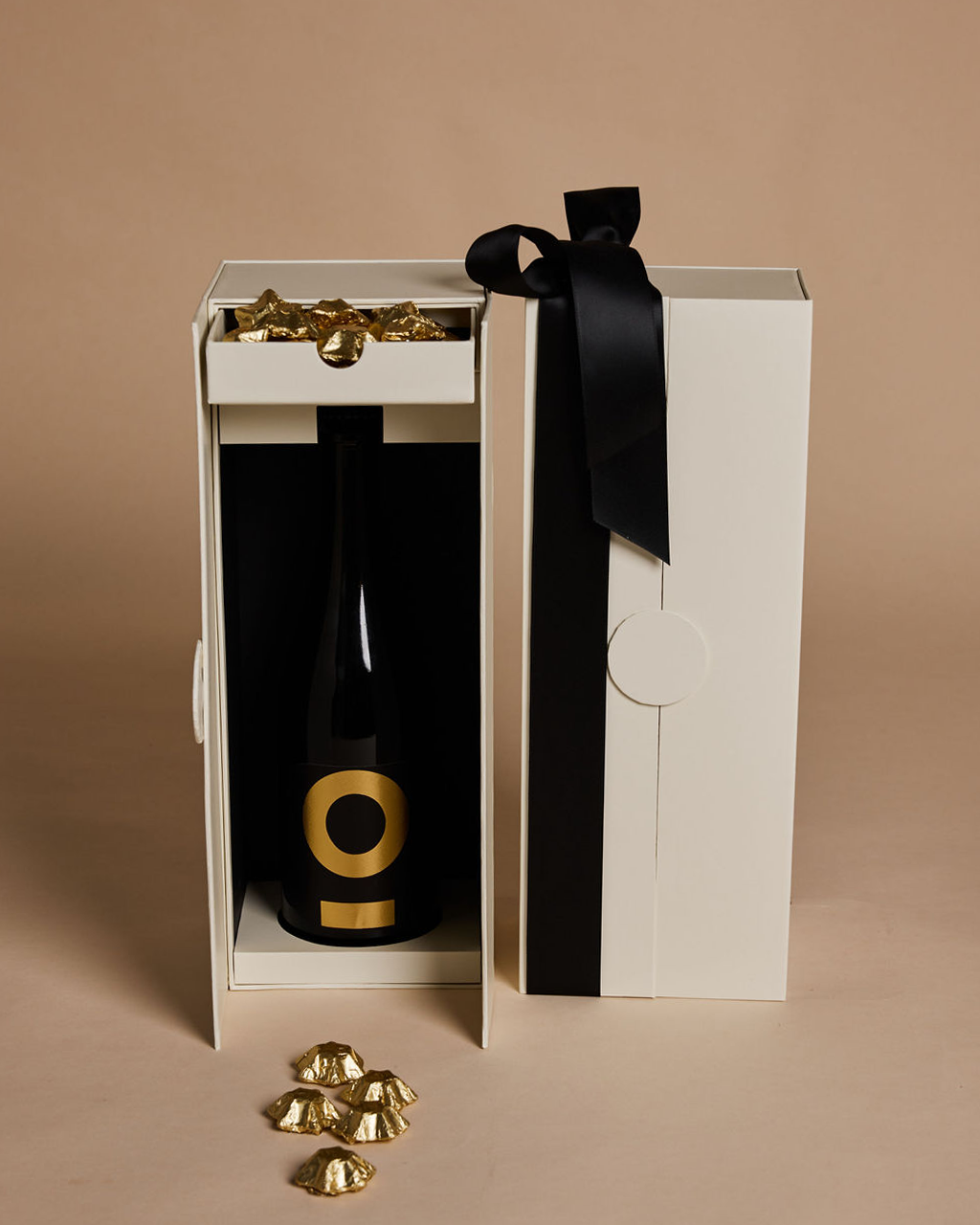 Prosecco Cellar by Parcelle – luxury wine gift box with double‑door gift case, Belgian chocolate stars — Australia‑wide delivery