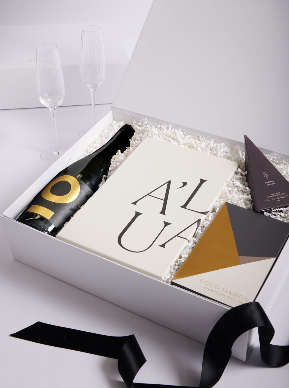 Parcelle | Posh Plonk Prosecco Celebration gift box with Champagne Glass gift set and chocolates