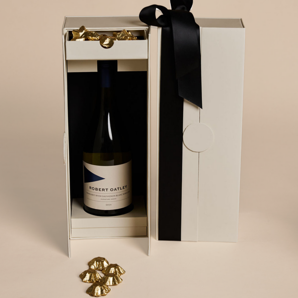 Parcelle | Parcelle Oatley White Christmas Cellar featuring Robert Oatley Semillon Sauvignon Blanc and Belgian gold star chocolates in a luxury double-door cellar gift box.