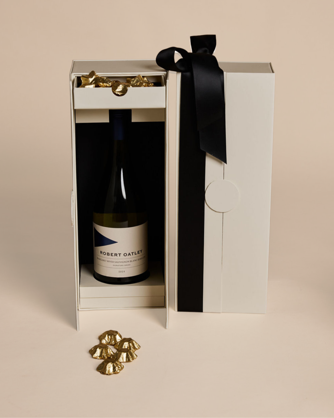 Parcelle | Parcelle Oatley White Christmas Cellar featuring Robert Oatley Semillon Sauvignon Blanc and Belgian gold star chocolates in a luxury double-door cellar gift box.