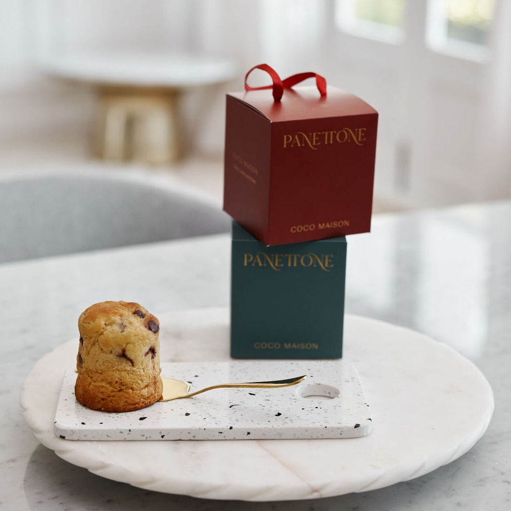 
                      
                        Parcelle | Close-up of Coco Maison Panettone and Deluxe Chocolate Trio in the "Sweet Christmas" gift box by Parcelle, ideal for festive office gifting
                      
                    