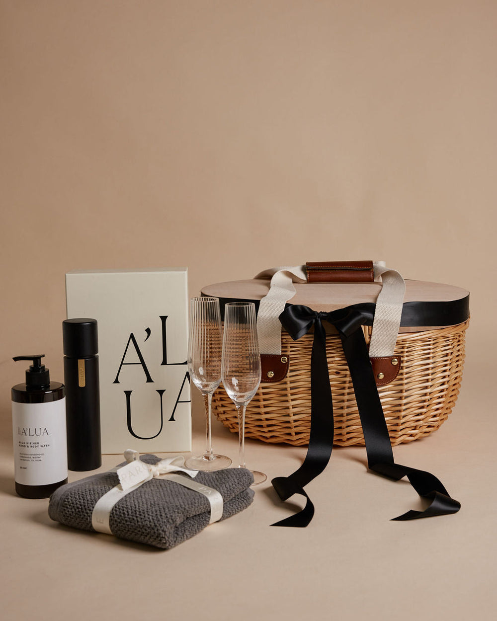 A Styled Picnic Basket Gift
