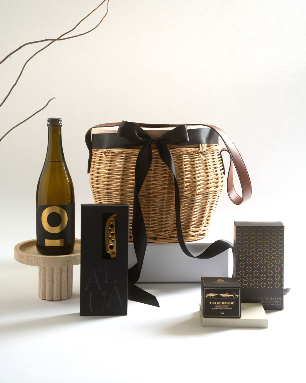 Parcelle | Prosecco Picnic Wicker Basket Gift With Posh Plonk Prosecco