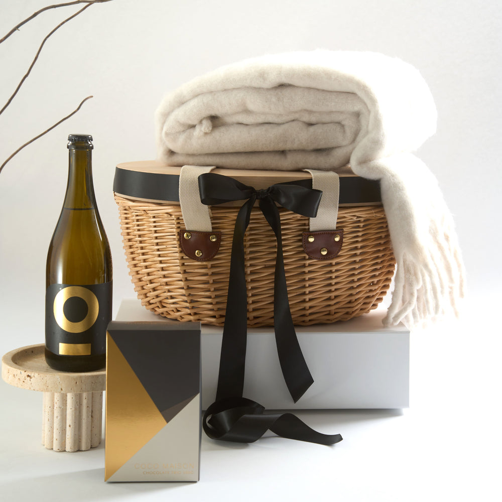 
                      
                        Parcelle | The Proposal Picnic Wicker Basket Gift Set | Celebrate a beautiful couple 
                      
                    