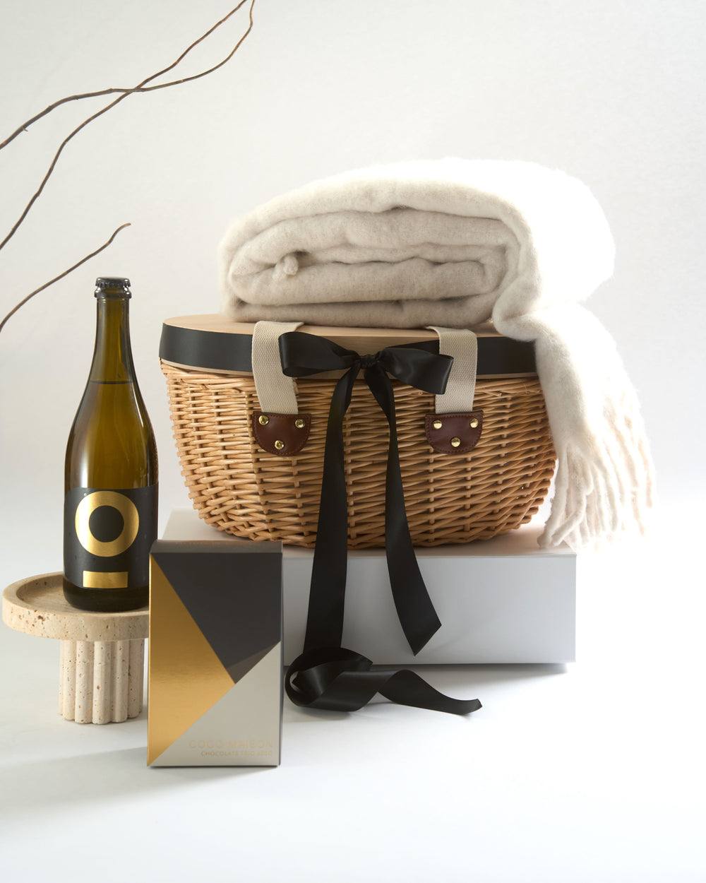 Parcelle | The Proposal Picnic Wicker Basket Gift Set | Celebrate a beautiful couple 