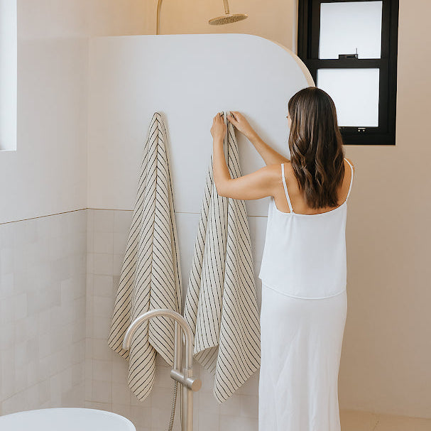 
                      
                        A Brunch Date Picnic
                      
                    